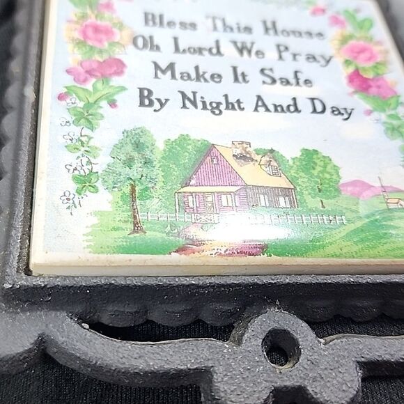 Vintage Cast Iron Trivet with Blessing Tile made in Japan - Picture 6 of 6